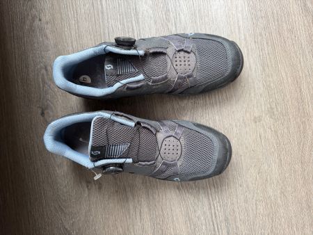 Veloschuh Scott Gr.40