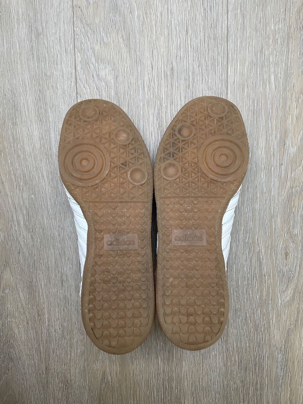 Adidas Chaussures femmes: Adidas Samba Gr. 41 1/3 – D'occasion à Bern par ann_z7qj 2