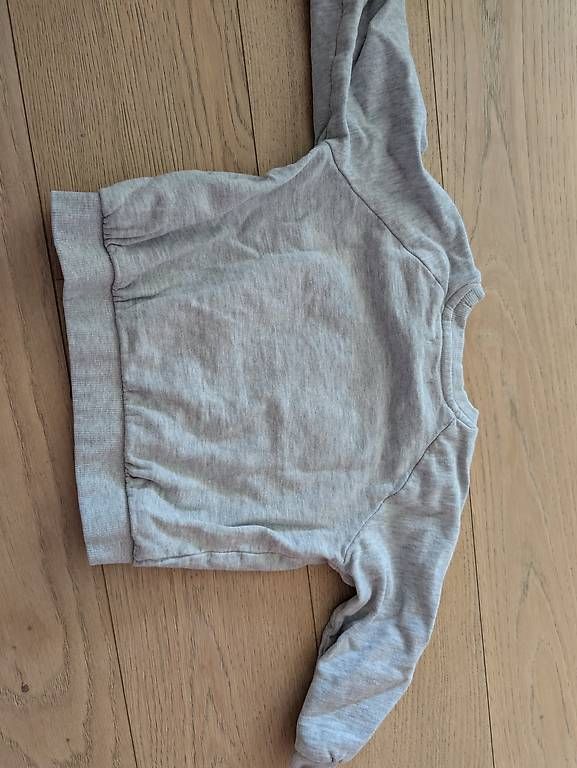 Maglioni & Felpe: 2 pulls Verbaudet Taille 3 ans – Usato da Chêne-Bourg venduto da Cam1201 4