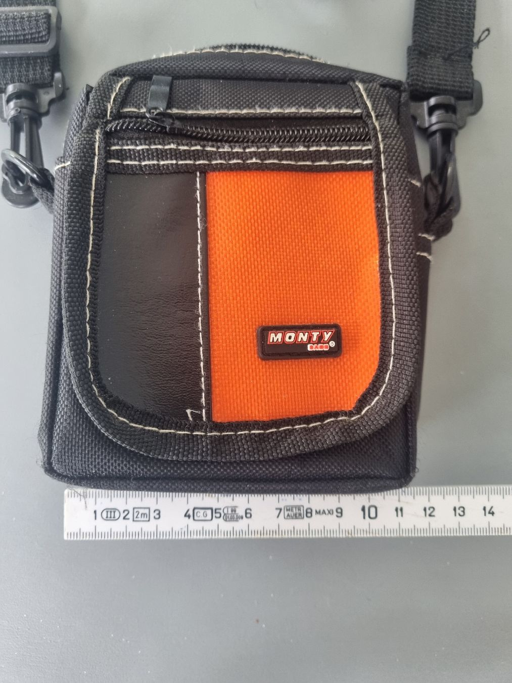 Sacs: Umhänge-Tasche – D'occasion à Adlikon b.Regensdf par attila63 2