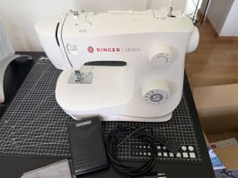 Singer Nähmaschine M2405 guter Zustand
