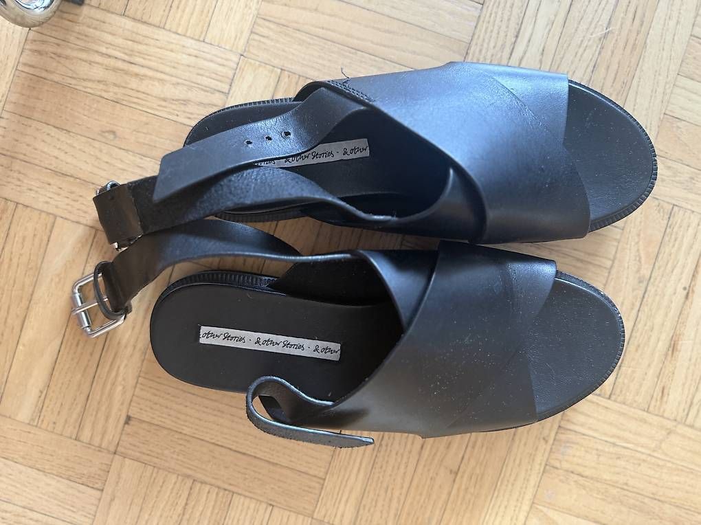 Scarpe da donna: & other stories Sandalen – Usato da Zürich venduto da Angela_Chloe 1