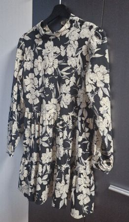 Zara Kleid, Gr. M