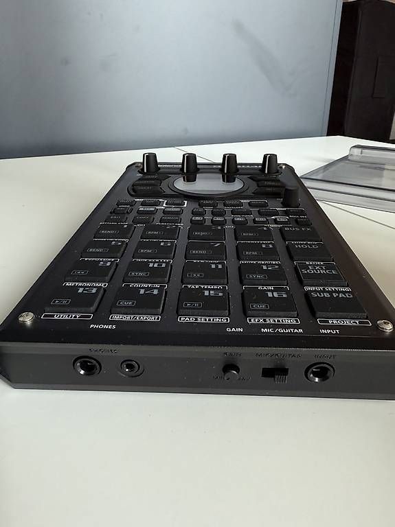 Roland Strumenti musicali: Roland SP 404 MKII inkl. Cover – Usato da Bischofszell venduto da Nenga 3
