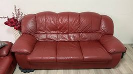 Rote 3-Sitzer Sofas/75.-pro Sofa beide Sofas 150.-
