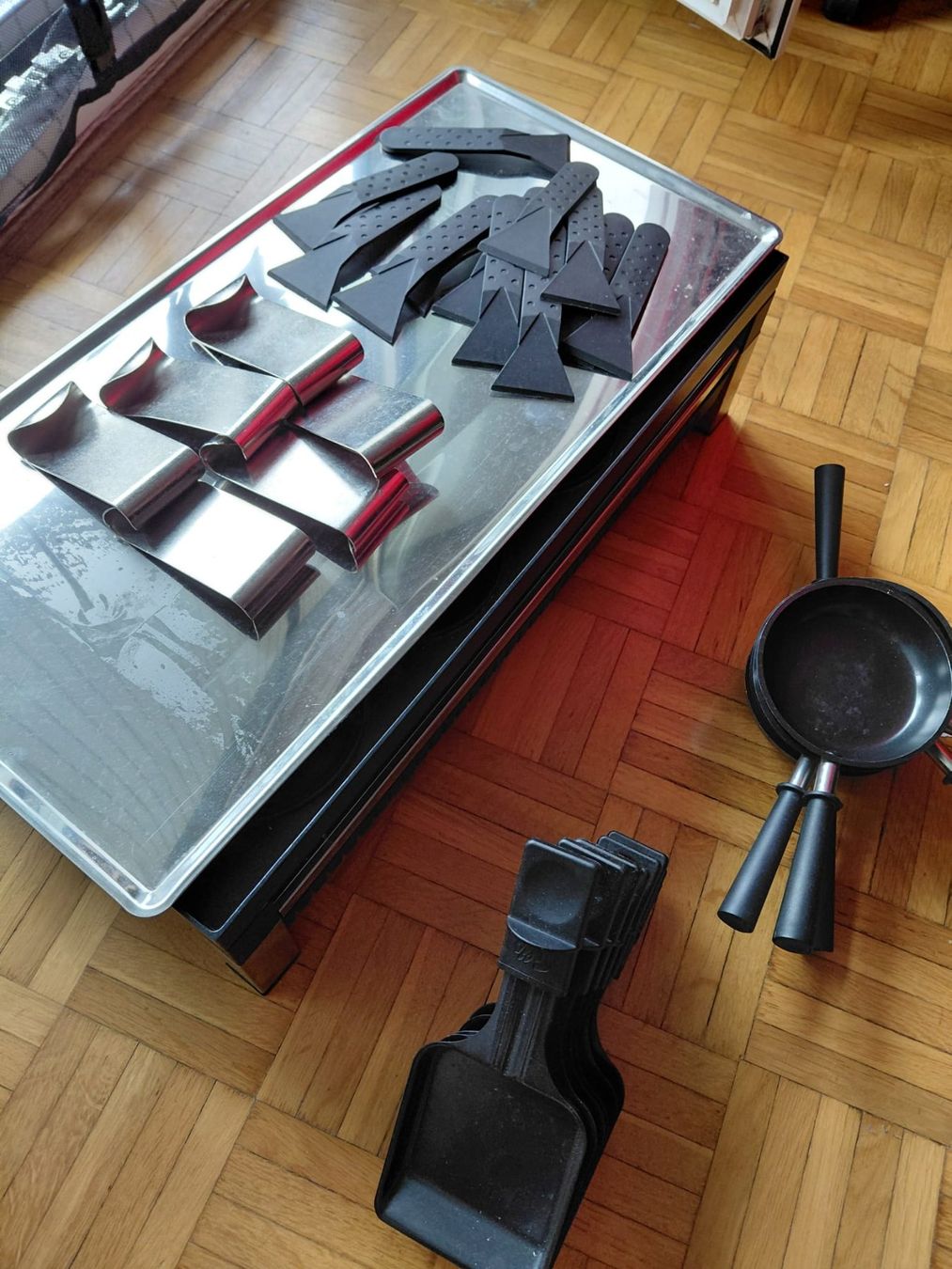 Solis Küchengeräte: Solis Raclette-/Tischgrill-Set mit Zubehör – Gebraucht aus Hergiswil NW von swi_zcd7