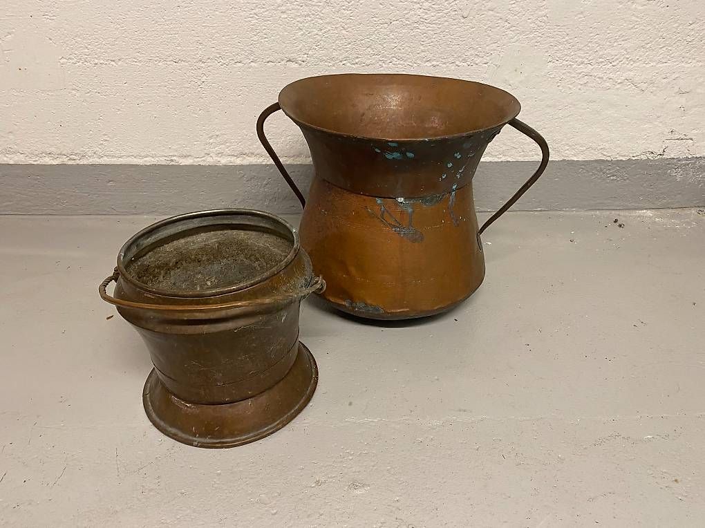Pentole: Antike Kupferkessel / Dekogefässe – Usato da Zürich venduto da d-i-a-n-a
