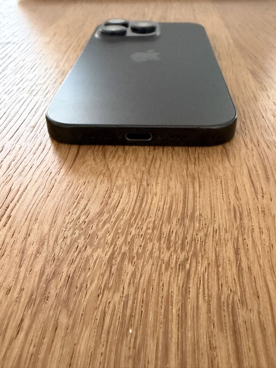 Apple Handys / Smartphones: iPhone 16 Pro 512 GB, 98% Akku – Neu (gemäss Beschreibung) aus Widnau von Ronny55 2
