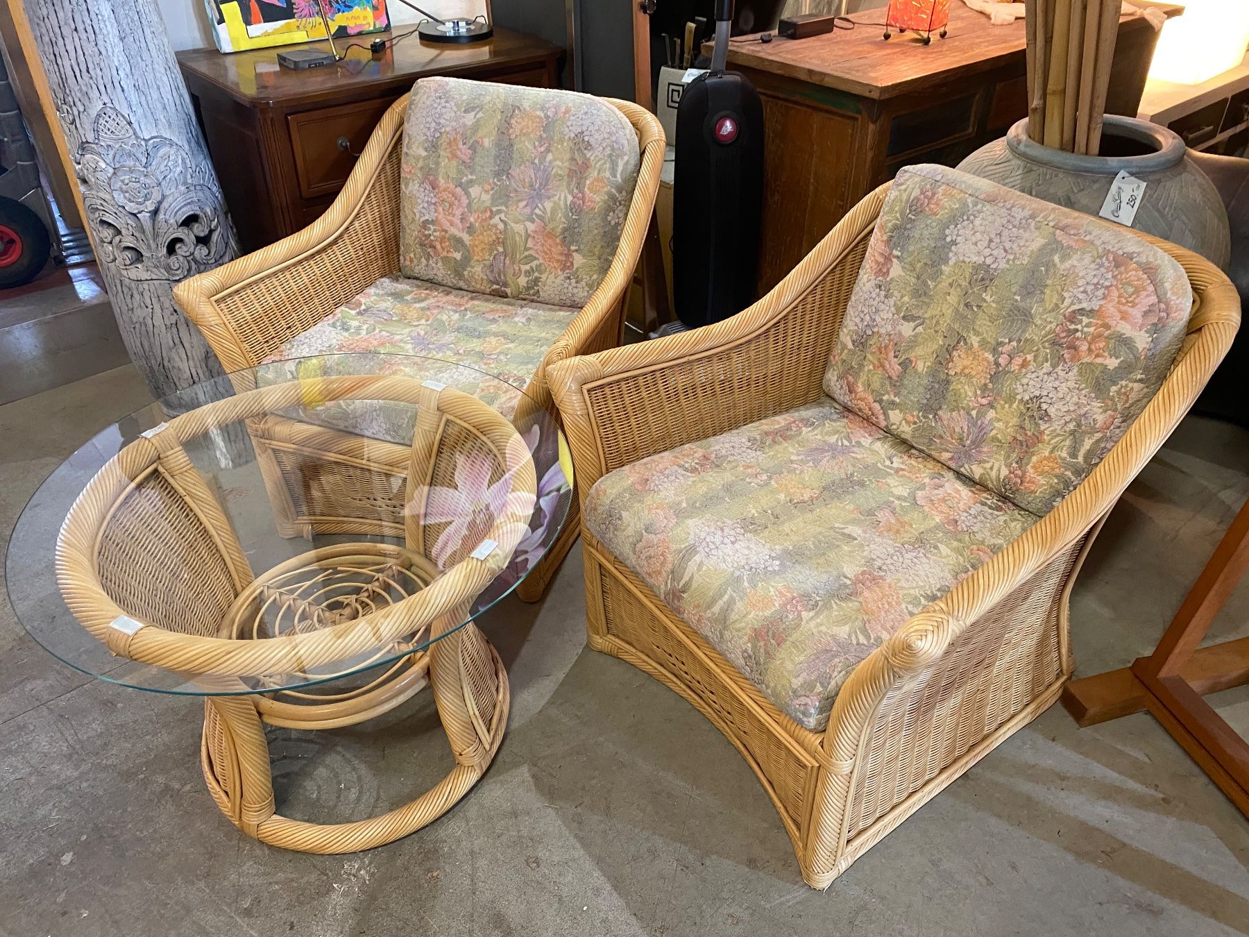 Set di tavolo e panche: Vintage Rattan Lounge Set, 2 Sessel & Tisch – Usato da Ballwil venduto da ClassicGallery
