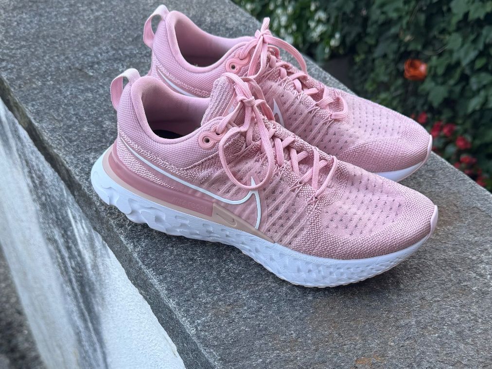 Nike Scarpe da uomo: Nike react Running Sneaker in Rosa Gr. 41 – Usato da Riehen venduto da To120