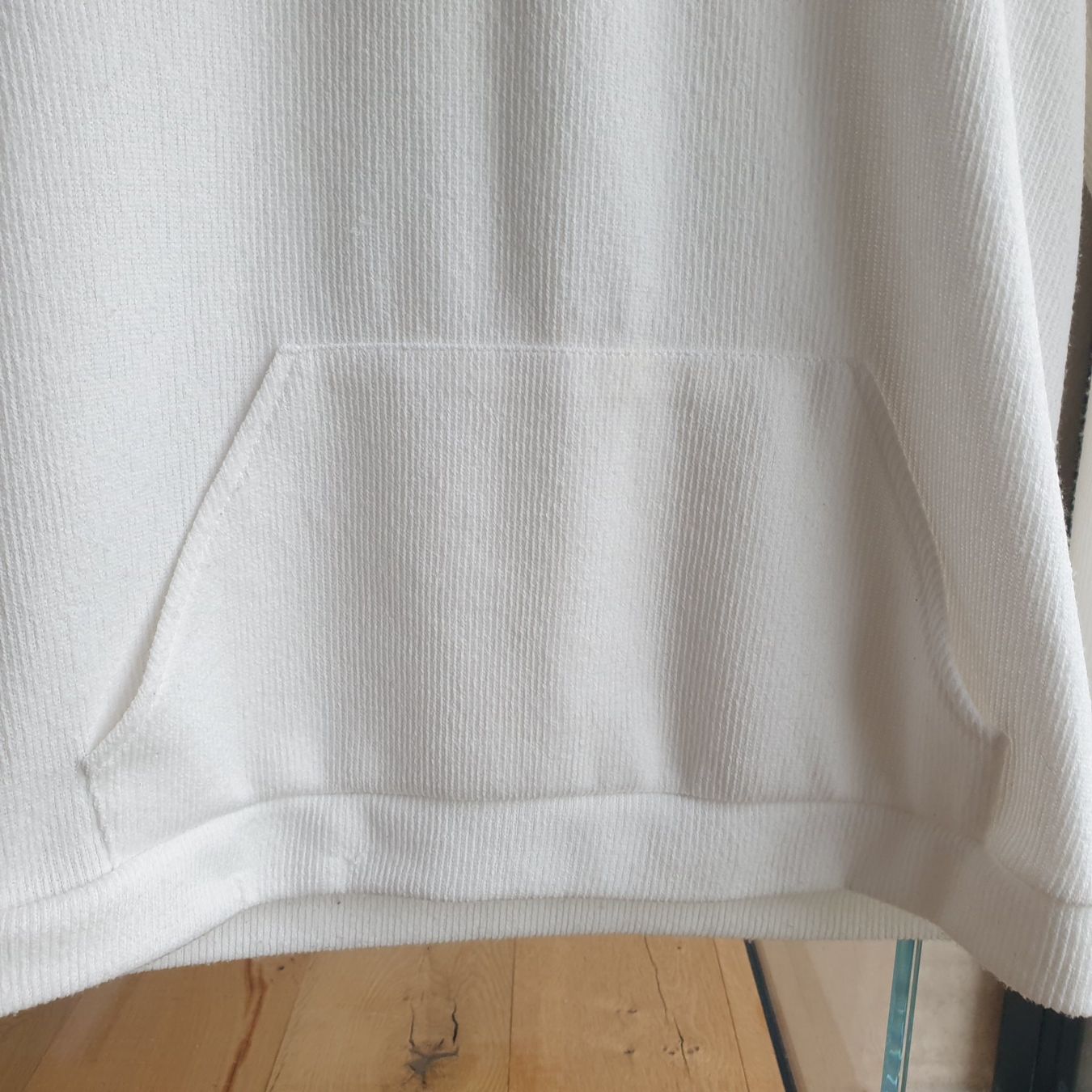 Maglioni & Felpe: 🐸 WEISSER HOODIE KAPUZENPULLOVER PULLOVER M - L – Usato da Môtier (Vully) venduto da Frogs 1