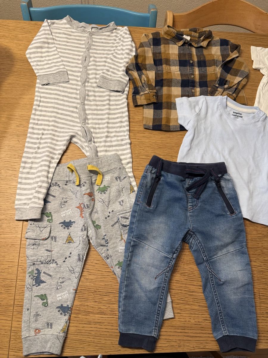 Lotti & Set di vestiti: Baby Kleiderpaket, Grösse 86 – Usato da Frenkendorf venduto da YNWA23 2