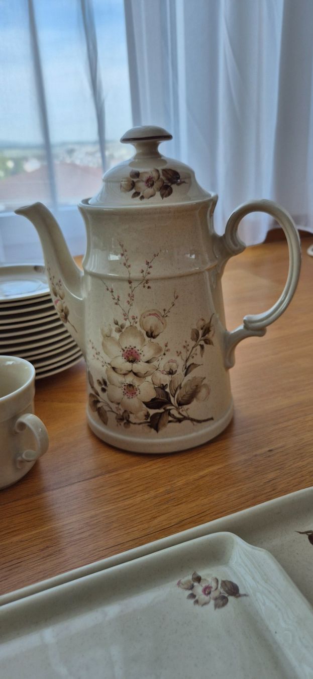 Winterling Geschirrsets: Grosses Geschirr-Set mit Blumenmuster – Neu (gemäss Beschreibung) aus Rothenburg von Ajax111 4