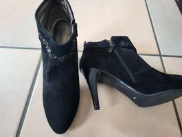 Wunderschöne neue Damen-Schuhe – Grösse 41