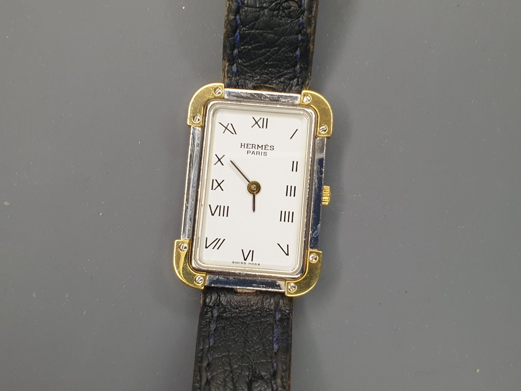 Hermès Montres: Hermès - 19mm x 26mm – D'occasion à Neyruz FR par Flyback