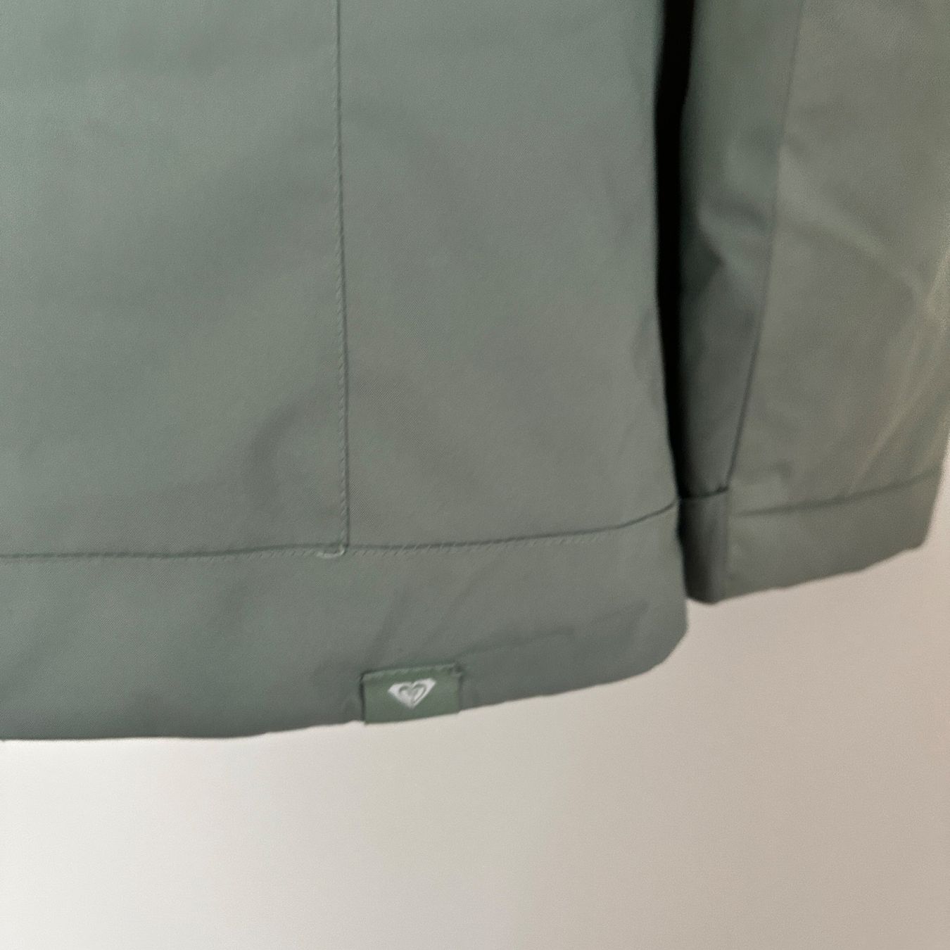 Roxy Giacche & Cappotti: Roxy Snowboardjacke, Mädchen, Gr 152 – Usato da Winterthur venduto da angeles18 4