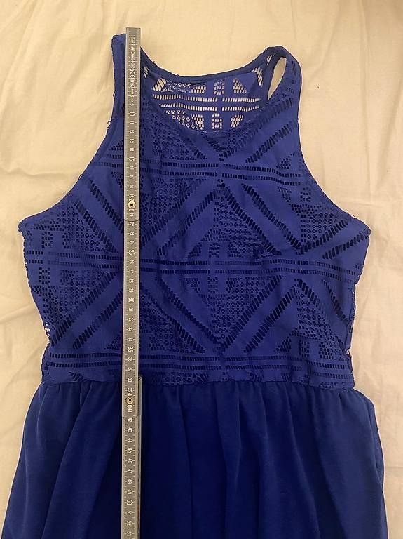 Vestiti: Sommerliches, blaues Kleid mit Spitze – Usato da Luzern venduto da lauriie 2