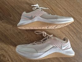 Nike Training Shoes Size 11 EU 43 light pink grey