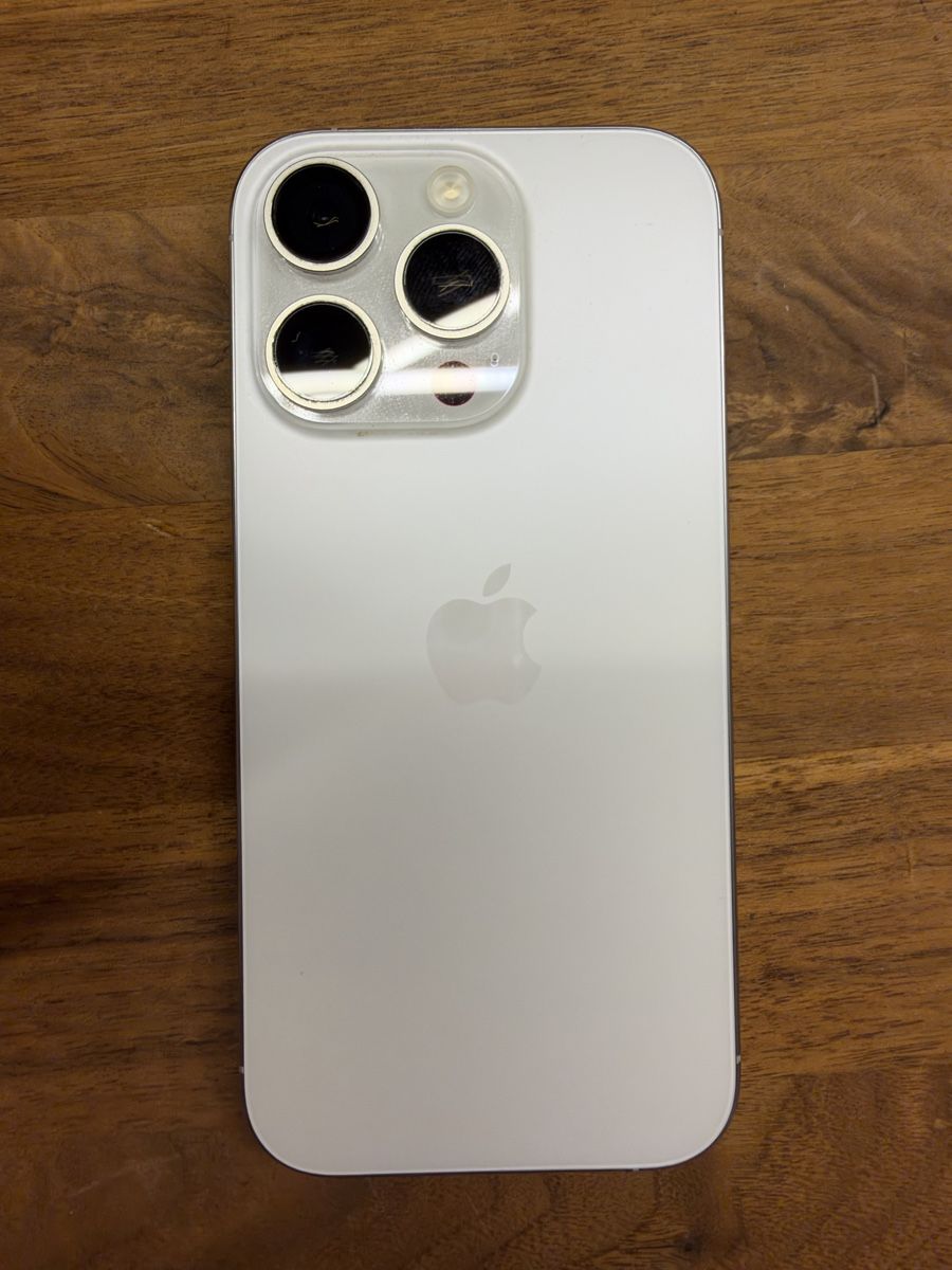 Apple Telefoni cellulari / Smartphones: iPhone 16pro titanium white 11 Monate alt – Usato da Dättwil AG venduto da blaabla 2