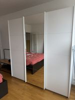 Armoire IKEA PAX – portes coulissantes + miroir – 300 CHF