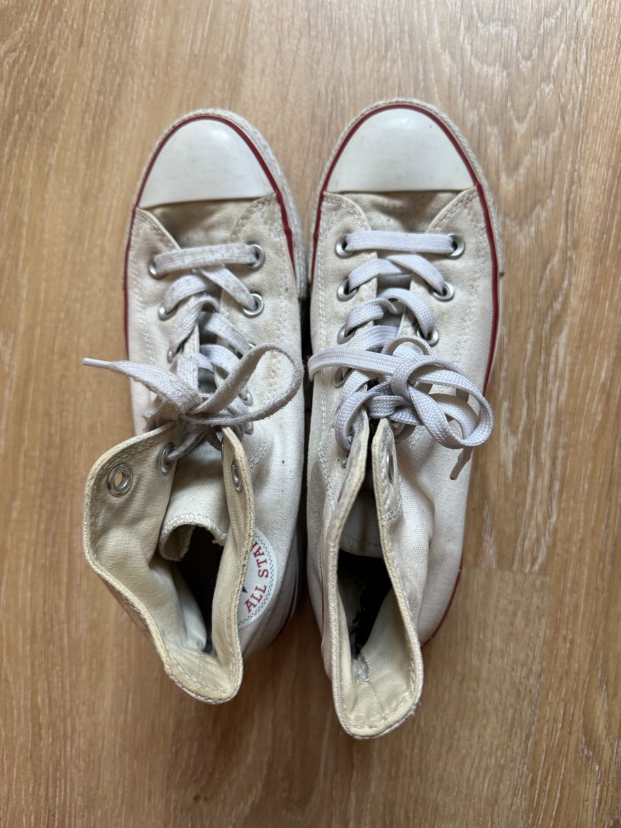 Converse Chaussures hommes: Baskets blanches Converse All Star, p.39 – D'occasion à Tavannes par Thriftshop 2