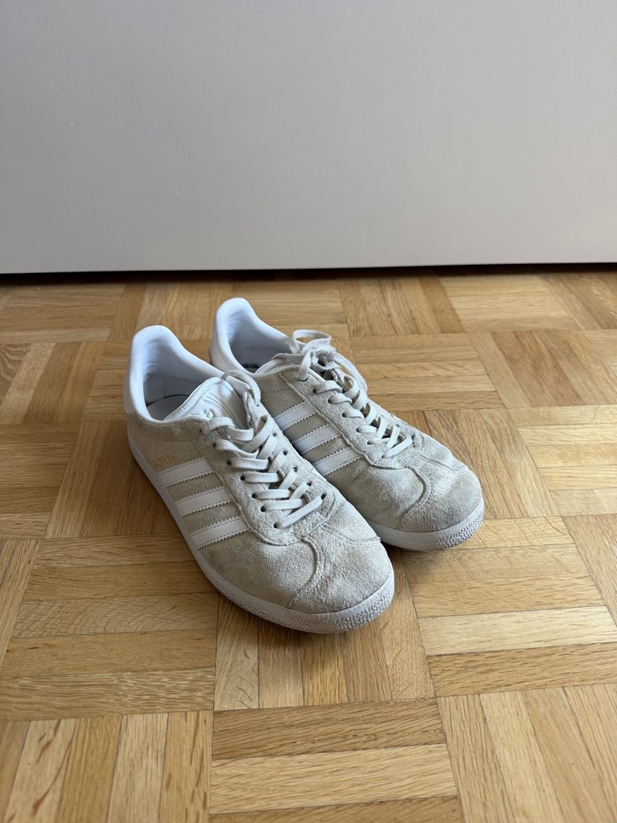 Adidas Damenschuhe: Basket adidas gazelle  – Gebraucht aus Montsevelier von Duna2210 1