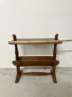Antiker Blumenständer aus Holz, stabil & schoenes Design
