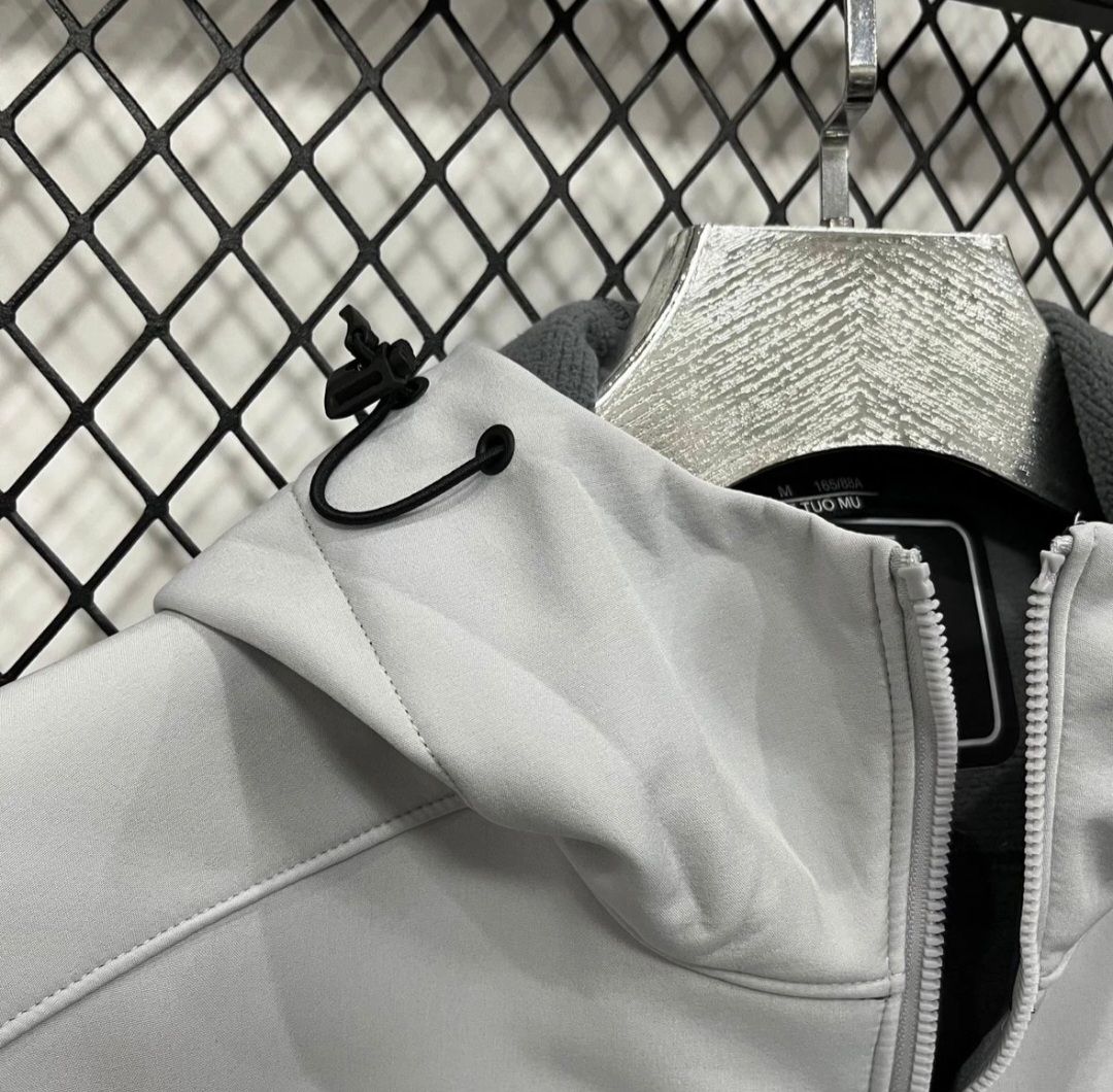 Giacche: Veste Under Armour grise,  imperméable, légère – Nuovo (secondo la descrizione) da courtelary venduto da meh_hgx9 3