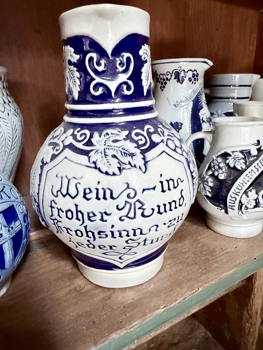Carafes: Weinkrüge, Krüge, Steingut, 18 Stk. – D'occasion à Hersiwil par IAKoB 3