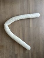 Stillkissen weiss mit Blattmuster gebraucht