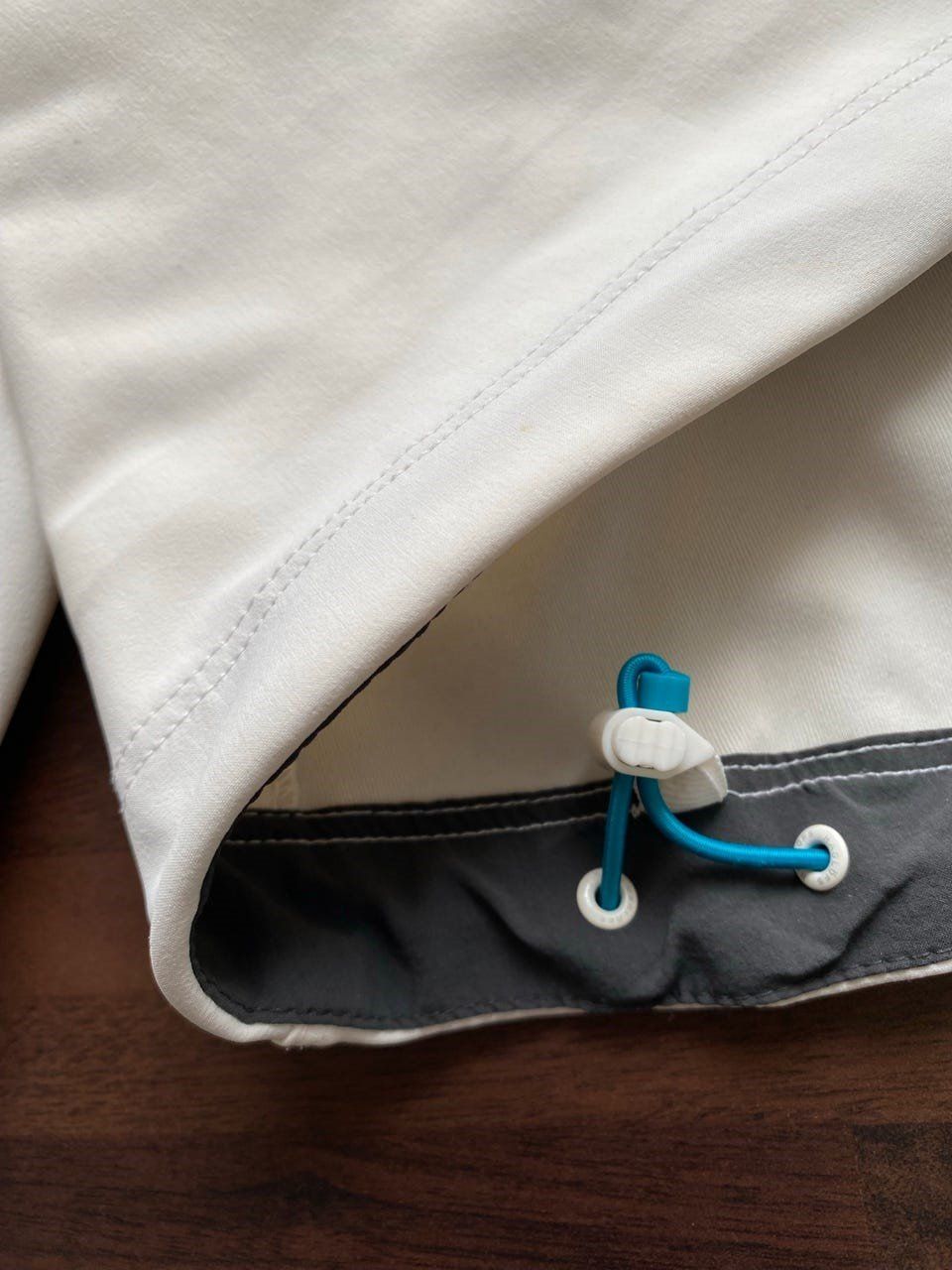 Haglöfs Giacche: Soft shell Haglöfs Gecko Light avec capuche - taille L – Nuovo (secondo la descrizione) da Ballaigues venduto da Akevit 4