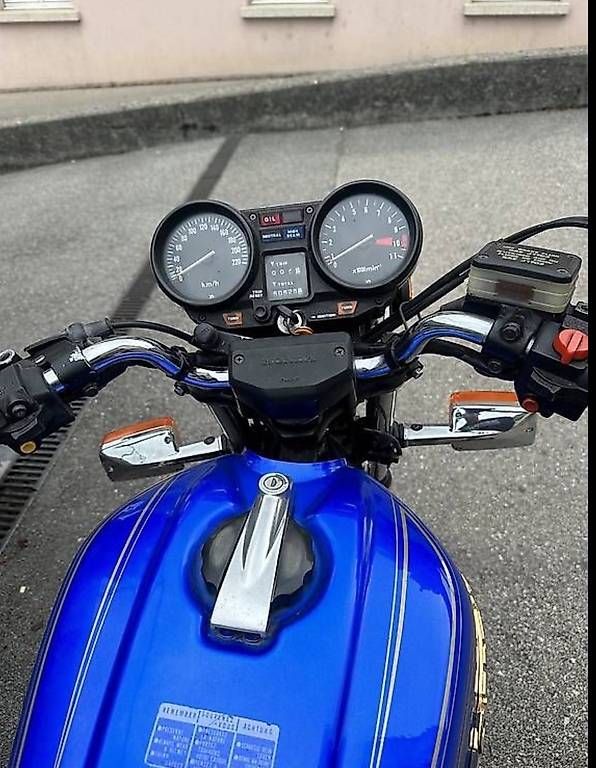 Route: Honda 750 KZ – D'occasion à Begnins par STAR-DESIGN 3