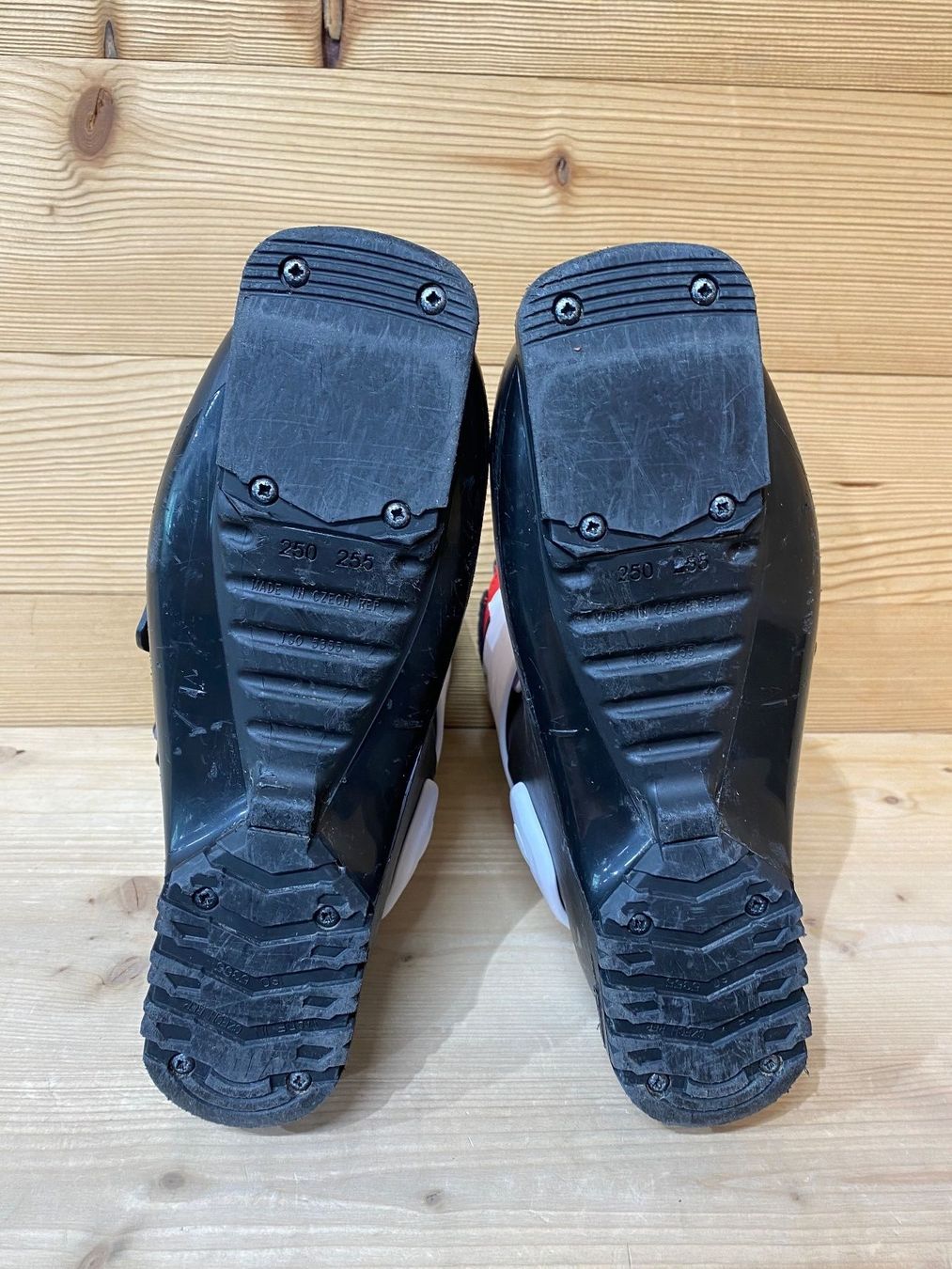 Head Chaussures garçon: Skischuhe, Head Z3, Grösse 40 – D'occasion à Schwarzsee par Sidecut 3
