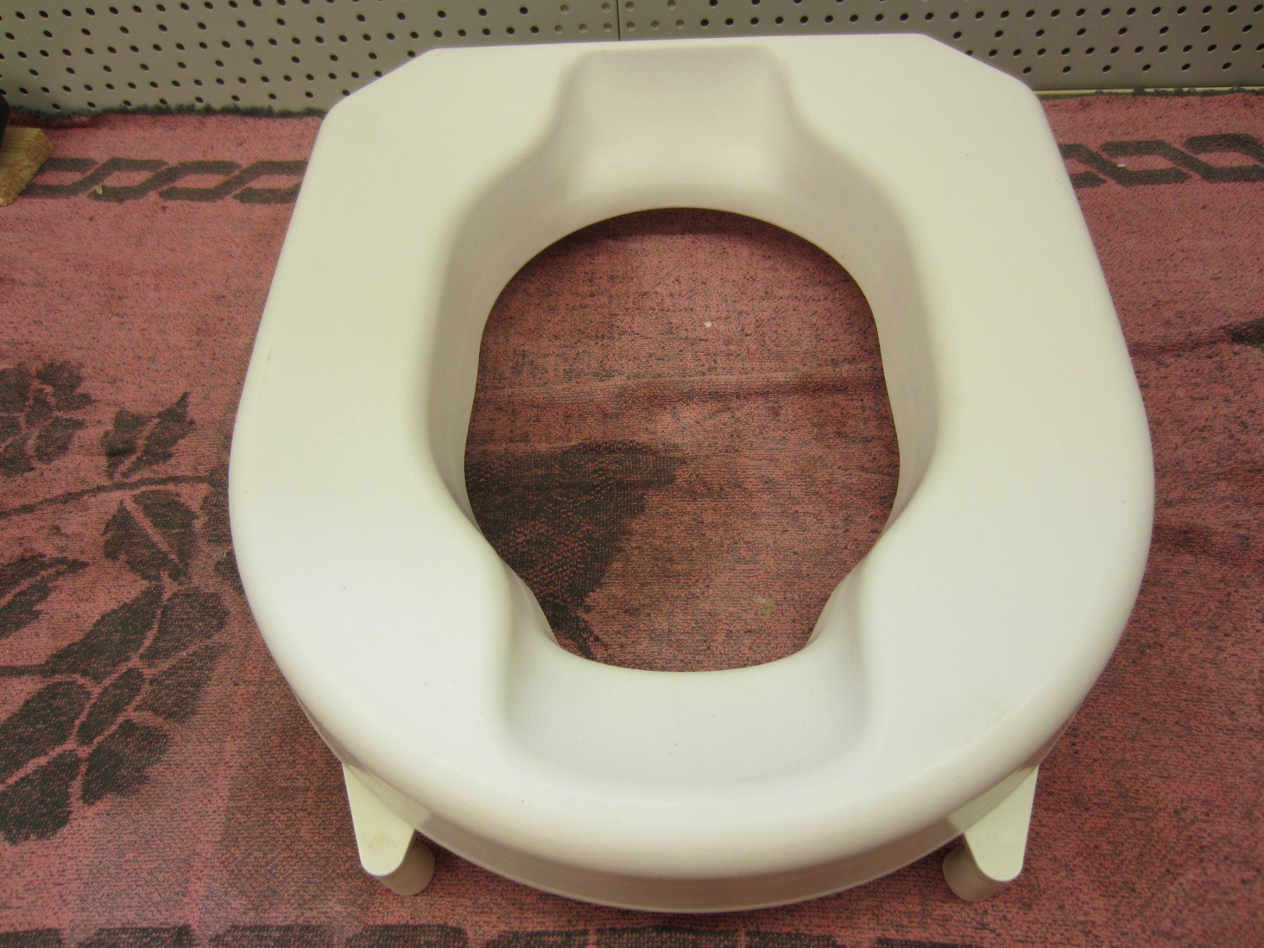 WC: Toilettensitz-Erhöhung – Gebraucht aus Bachenbülach von Fishair 1