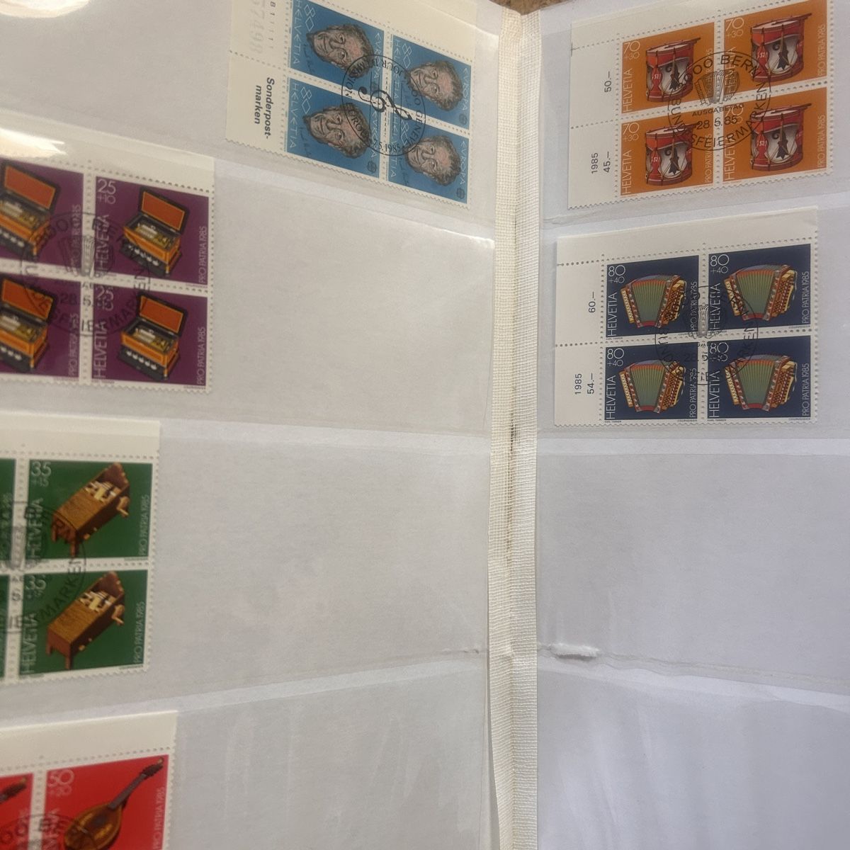 Tutti i francobolli: Briefmarken Schweiz mit basler taube 1995 – Usato da Laufen venduto da belleskulptur 3