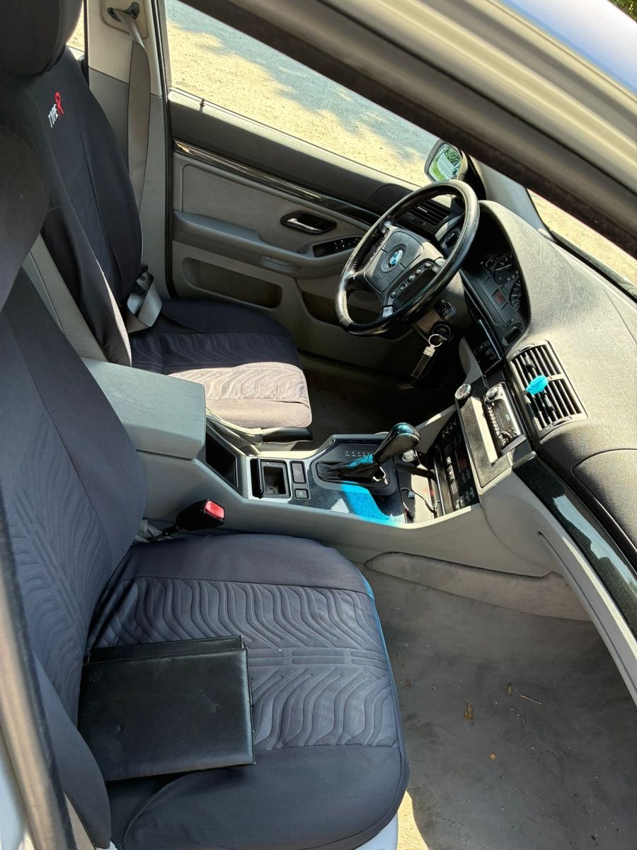 BMW Automobili: BMW 520i Automat – Usato da Zuchwil venduto da clio_v_g 2
