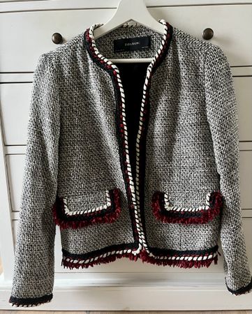 Zara Basic Tweed Jacke, Grösse S – perfekt für den Frühling
