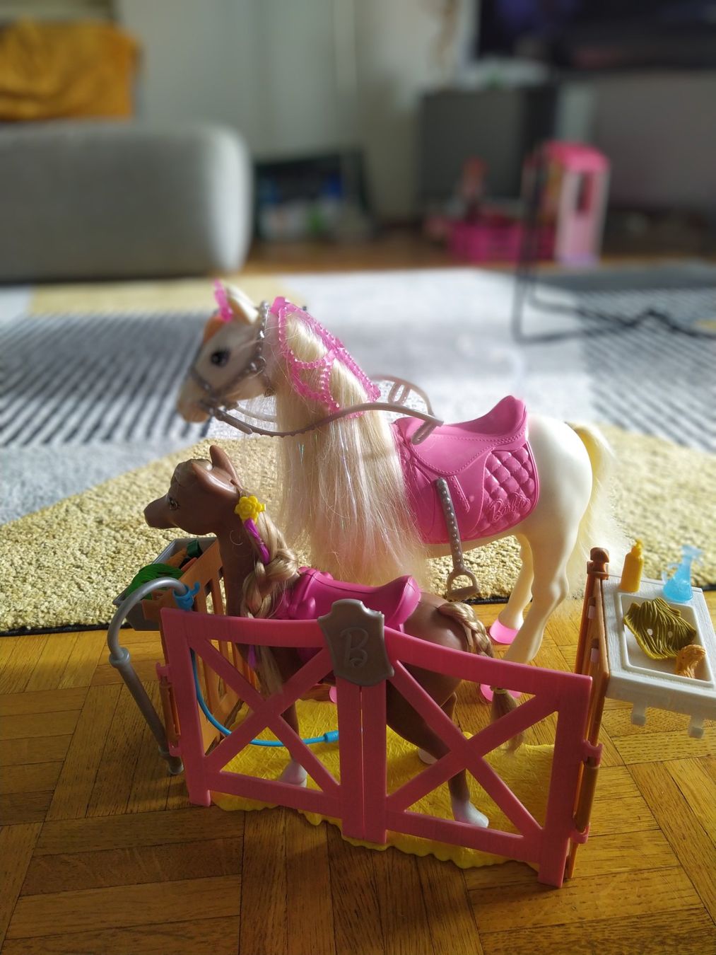 Spielzeuge: cheval interactif – Gebraucht aus Givisiez von Zedd18 3