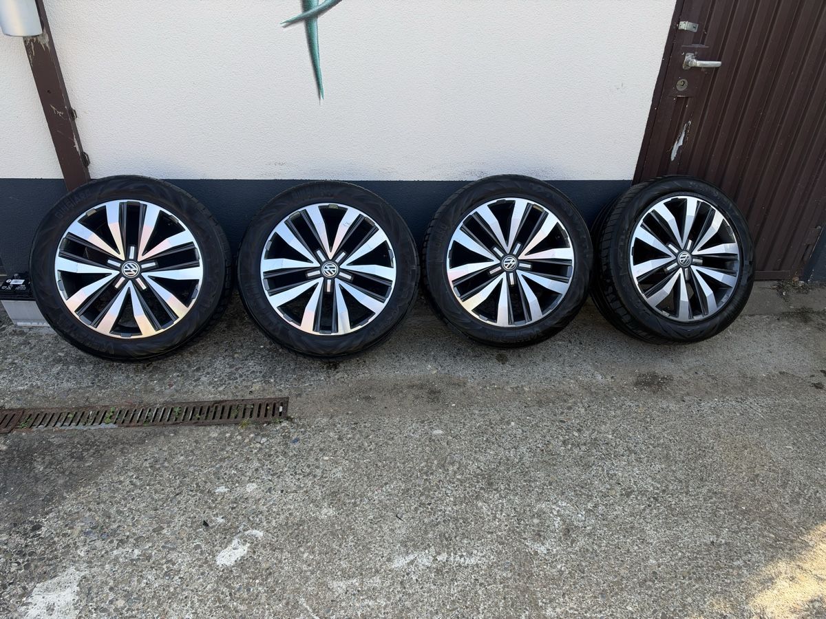 Volkswagen Pneumatici & Ruote complete: Amarok Felgen – Usato da Herznach venduto da Meritonhoxhaj 1