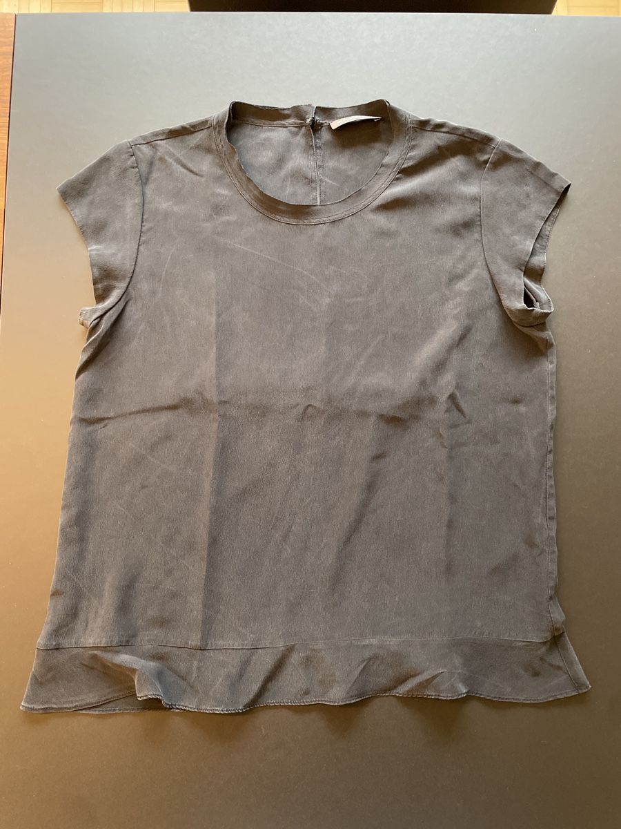 T-Shirts: Tshirt Repeat Grösse 36 (obwohl 38 deklariert) – Gebraucht aus Basel von pilzliii