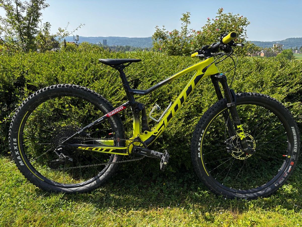 Scott Vélos: Scott Spark 940 Fully Small Frame Carbon – D'occasion à Dietlikon par Bikezz07