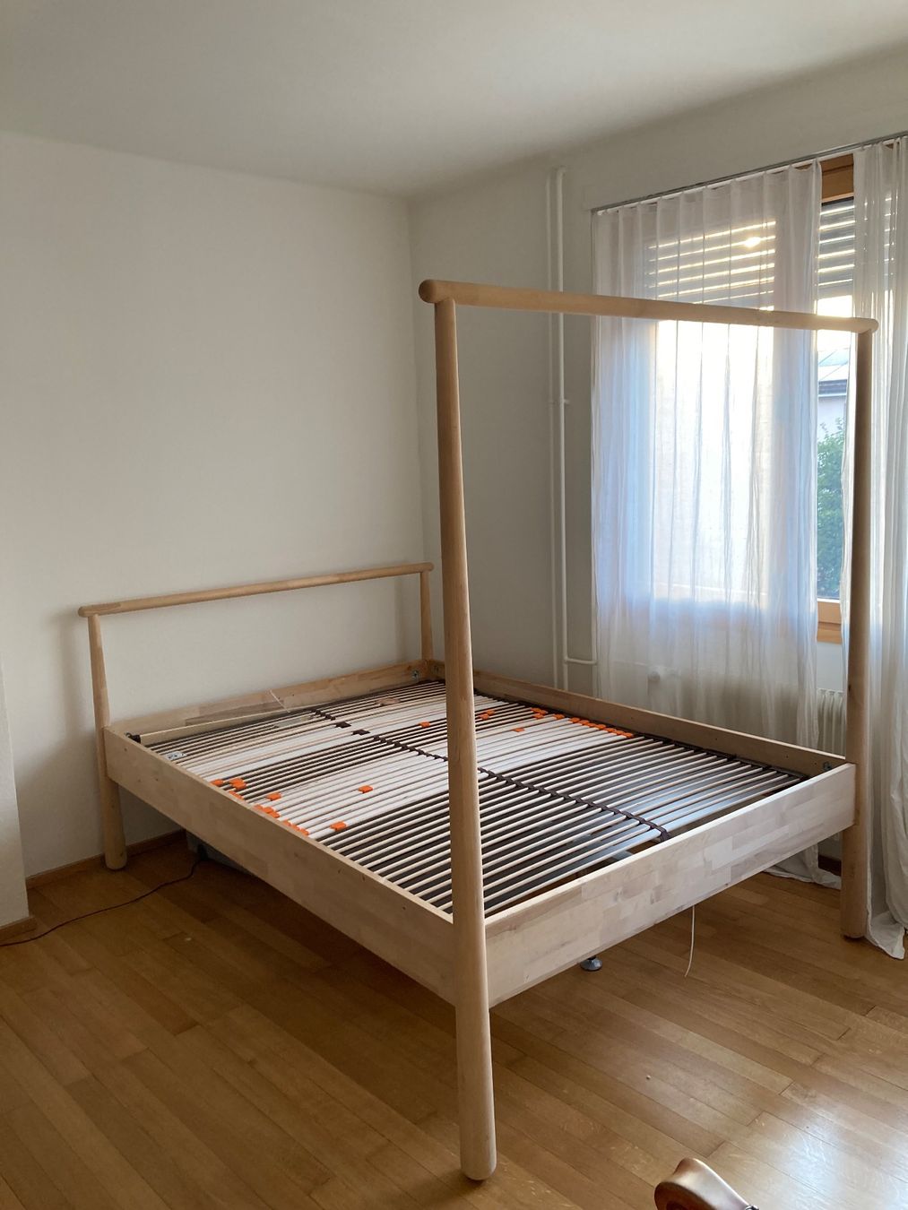 Ikea Letti: Ikea Bett 140x200 – Usato da Basel venduto da sie_9yjd