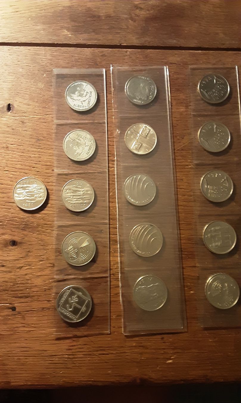 Tutti le monete: Lot de 16 pièces commémorative 5.- – Usato da Neuchâtel venduto da wyl_zxp8 1