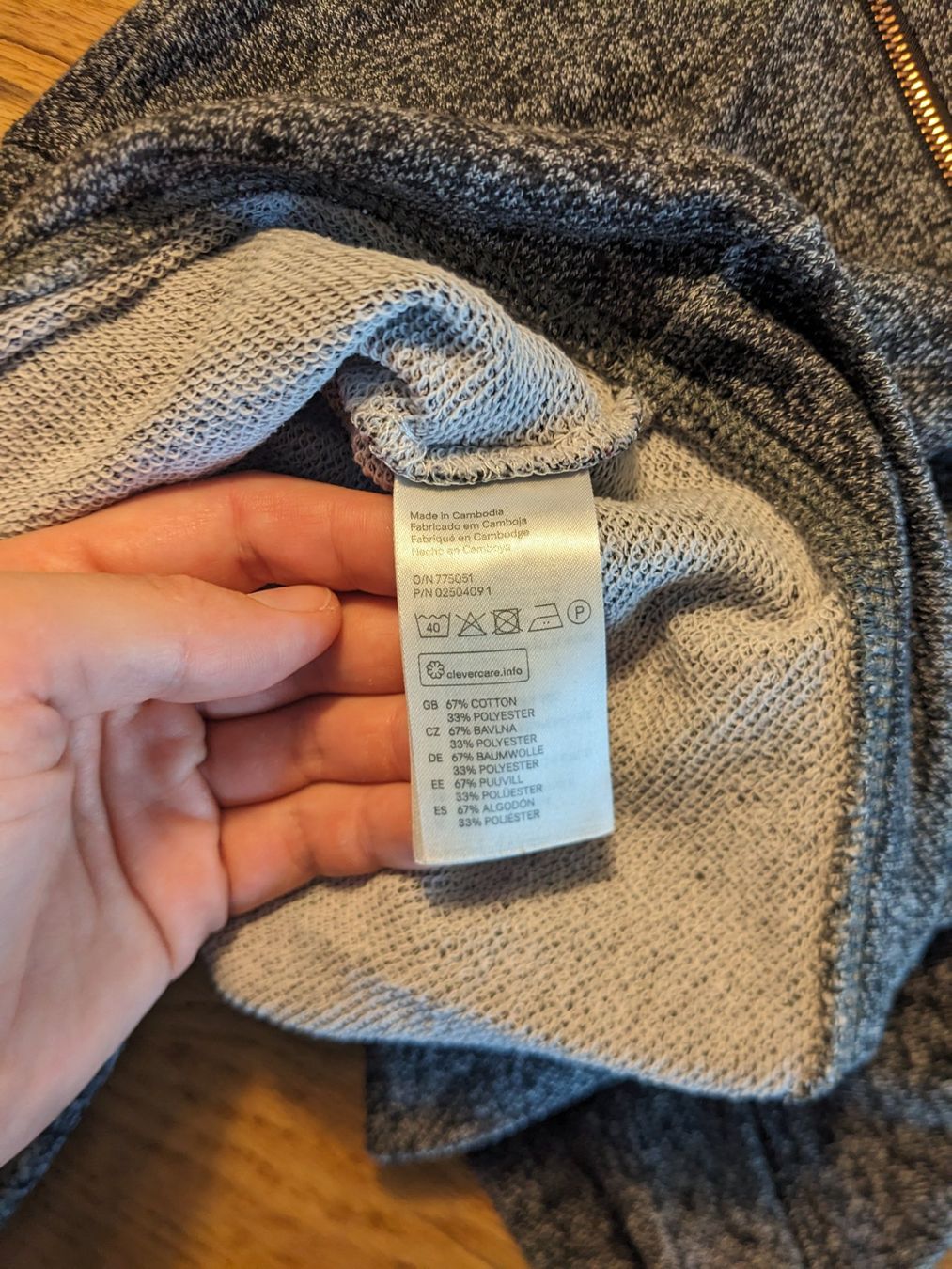 H&M Maglioni & Felpe: grauer Pullover von H&M, Grösse M – Usato da Basel venduto da labaffe01 4