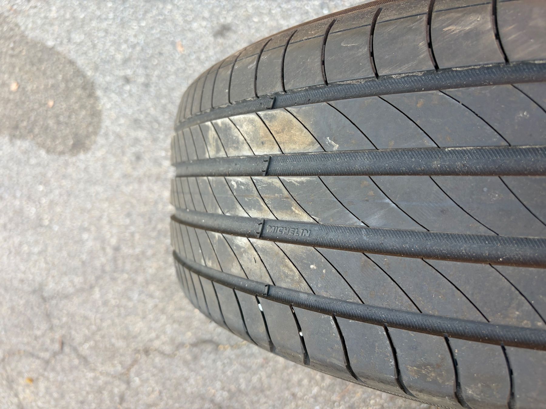 Michelin Pneus & Kompletträder: 205/55R19 Michelin e-primacy Reifen – Gebraucht aus Wettingen von Nici1932 4