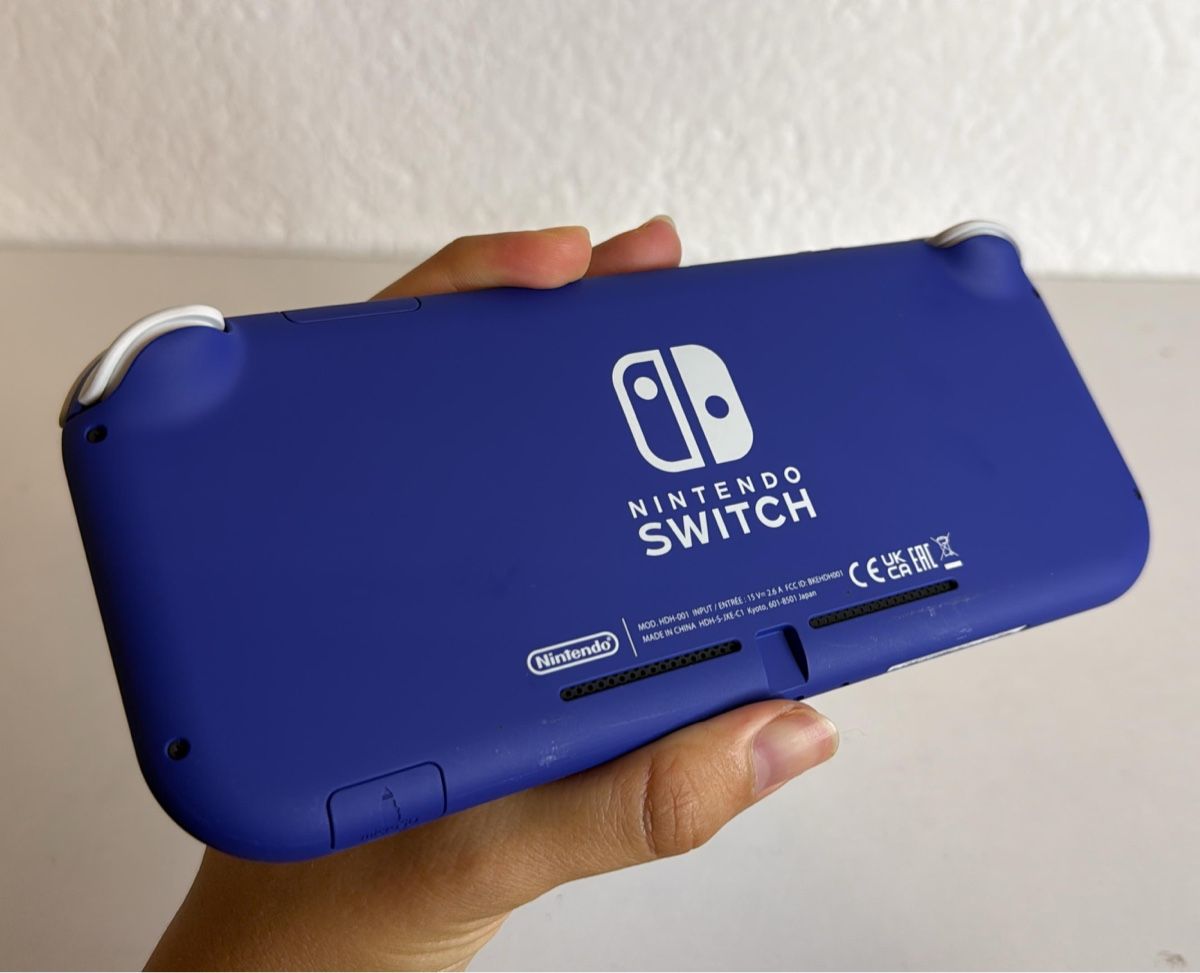 Nintendo Konsolen: Nintendo Switch Lite Blue - Great Condition! – Gebraucht aus Ehrendingen von bubulence 2