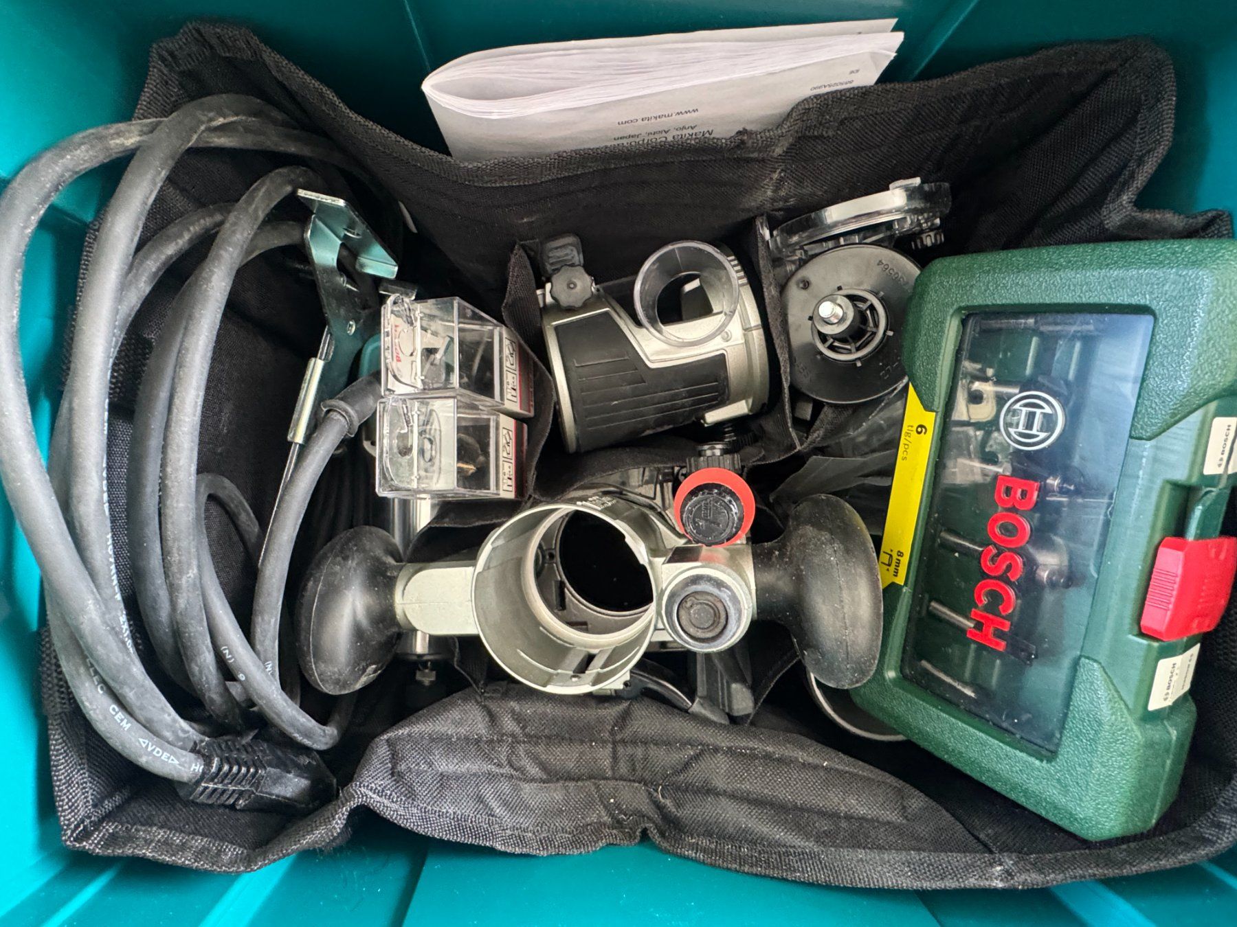Makita Toutes les machines: Makita RT0702CX2J Multifunktionsfräse – D'occasion à Wettingen par Cyprus_one 1