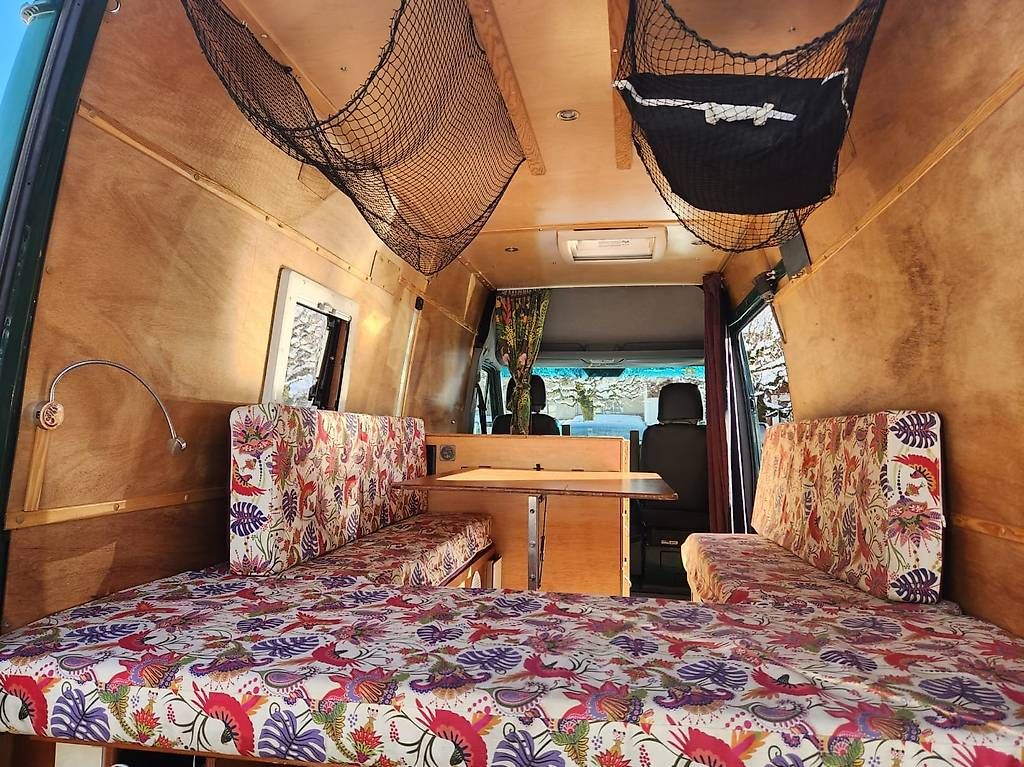 Mercedes-Benz Camping Fahrzeuge: Mercedes Benz Sprinter 211 CDI – Gebraucht aus Château-d'Oex von ann_c5v6 3