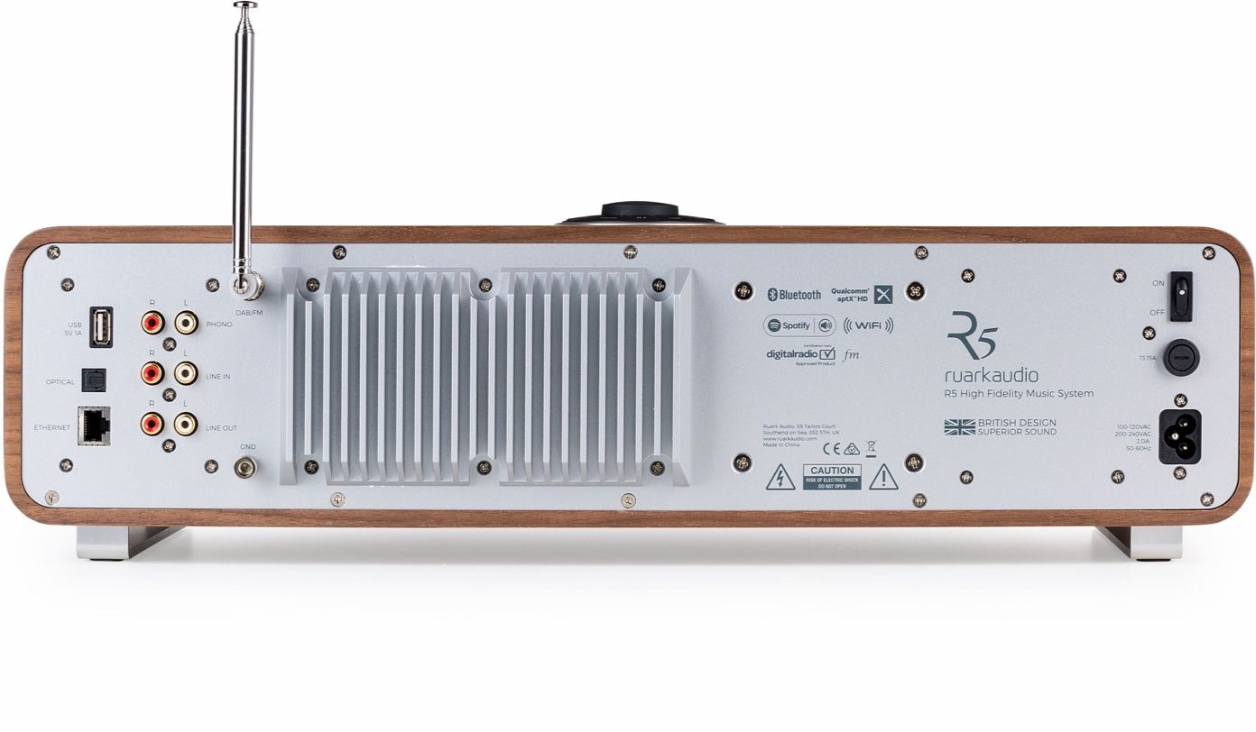 Ruark Lecteur multimedia & Streamer: Ruark Audio R5 DAB+/Internetradio/CD Walnuss – D'occasion à Zürich par Gespraechspartner 1