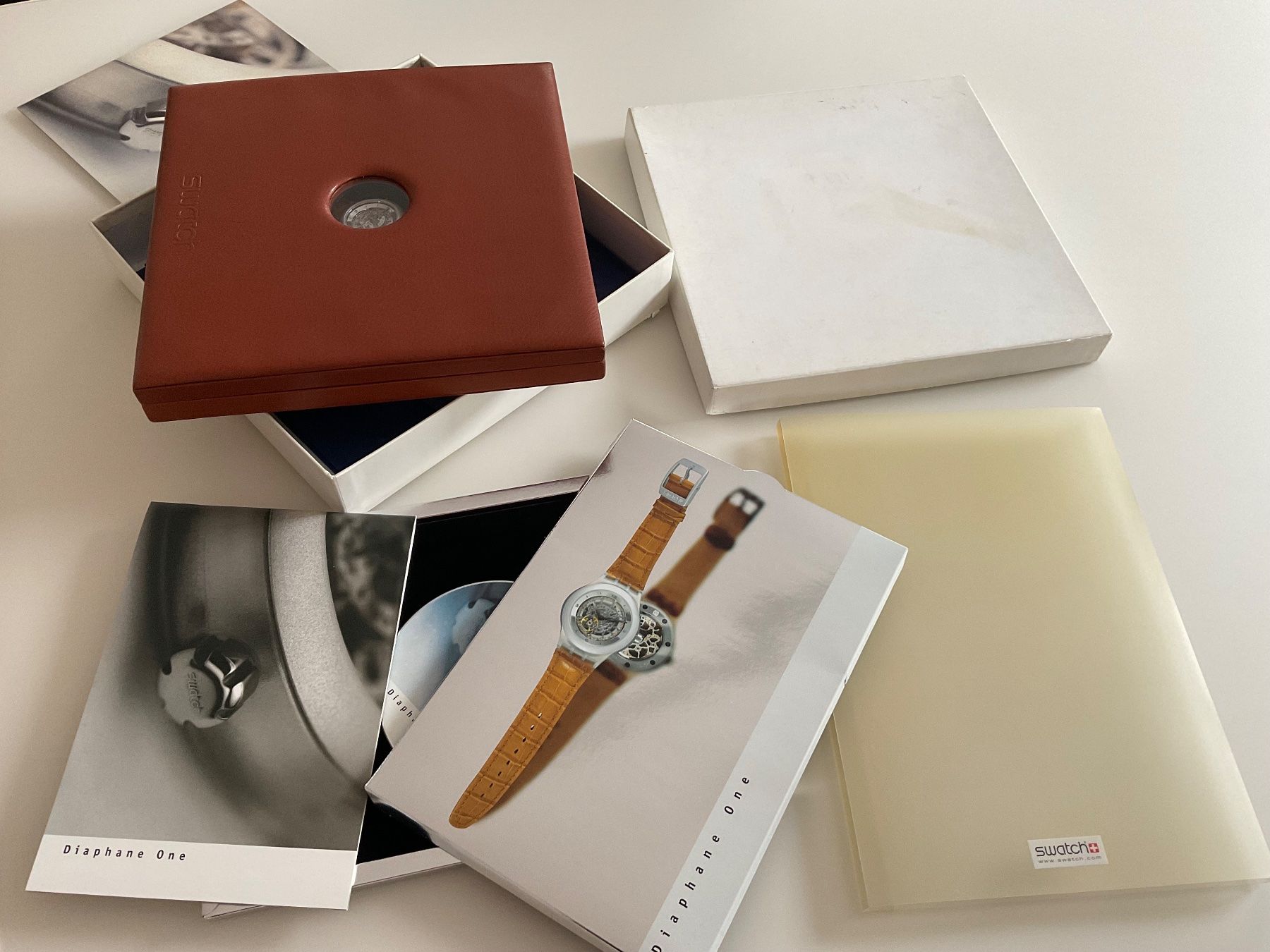 Swatch Orologi: Swatch Diaphane One neu SVAK1001 – Nuovo (secondo la descrizione) da Bonstetten venduto da Fluca 4